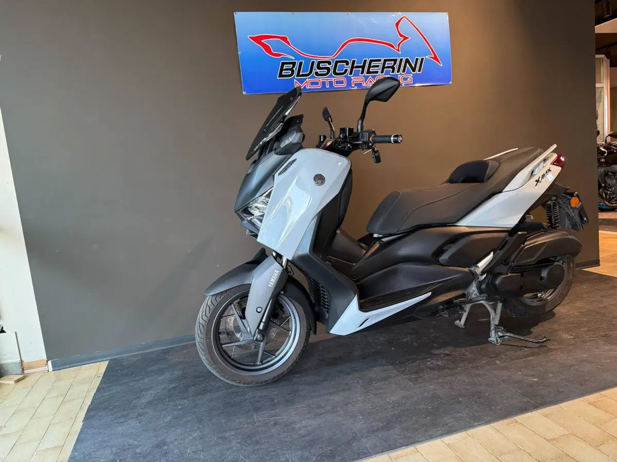 Yamaha X-Max 125 Tech Max (2025 - 26) (3)