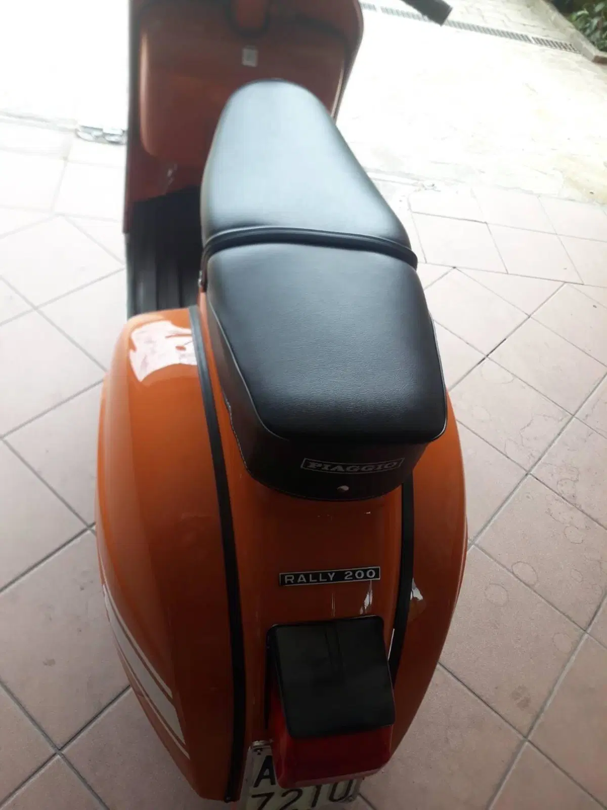 Piaggio VESPA RALLY 200 (4)