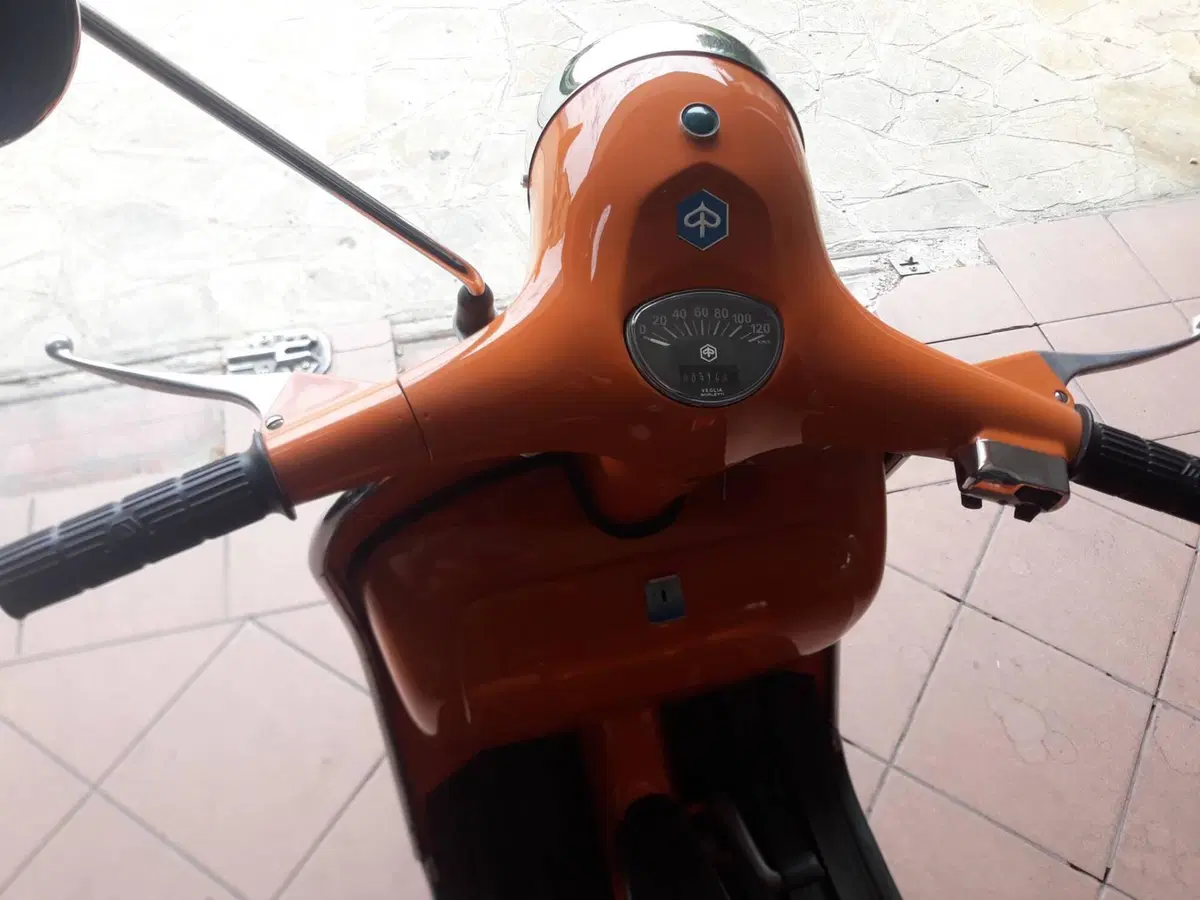 Piaggio VESPA RALLY 200 (5)