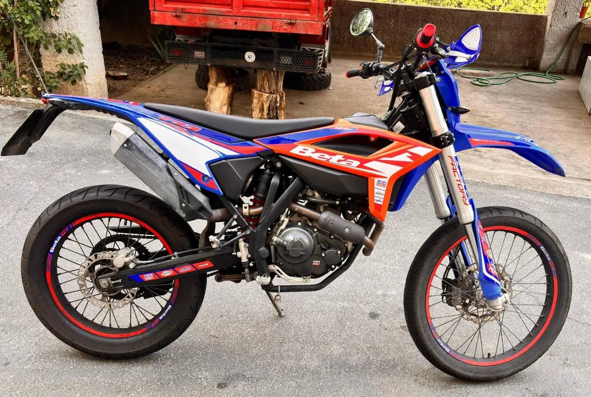 Betamotor RR 125 4T Motard R (2023 - 24) (4)