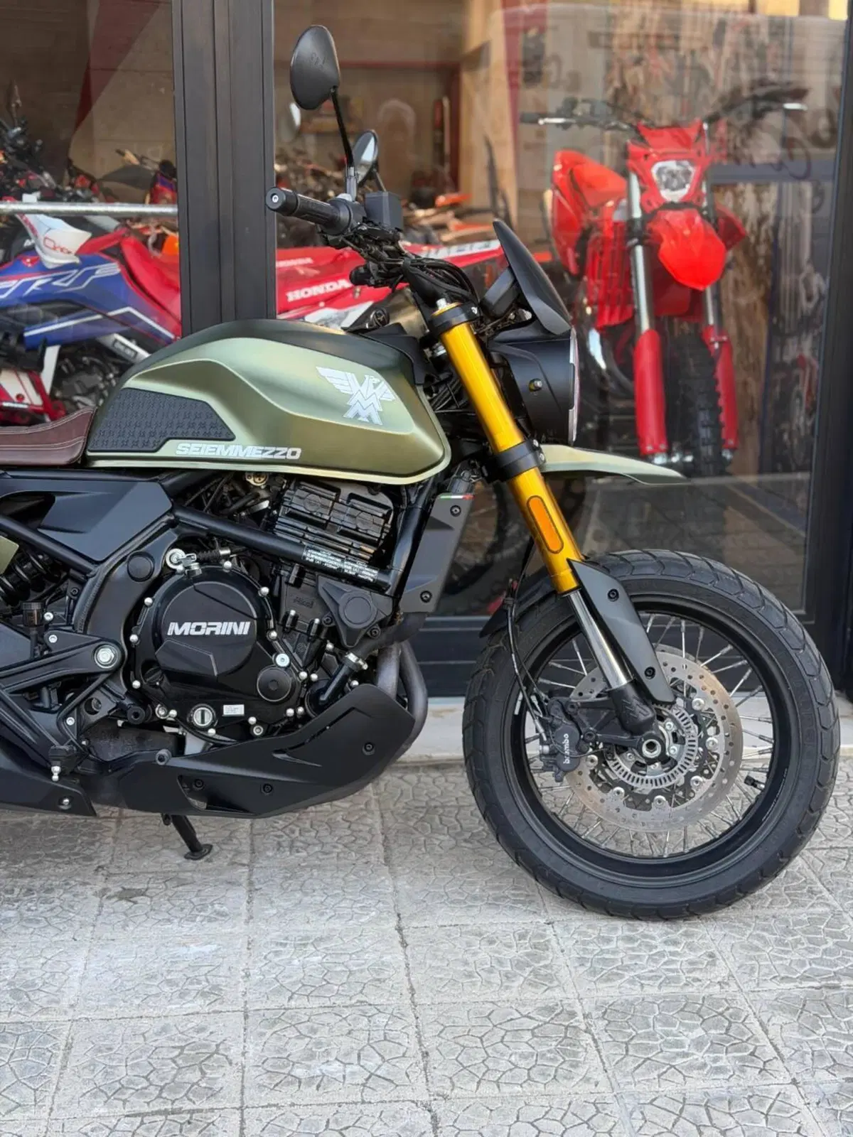 Moto Morini SEIEMMEZZO STR (2022 - 26) (3)