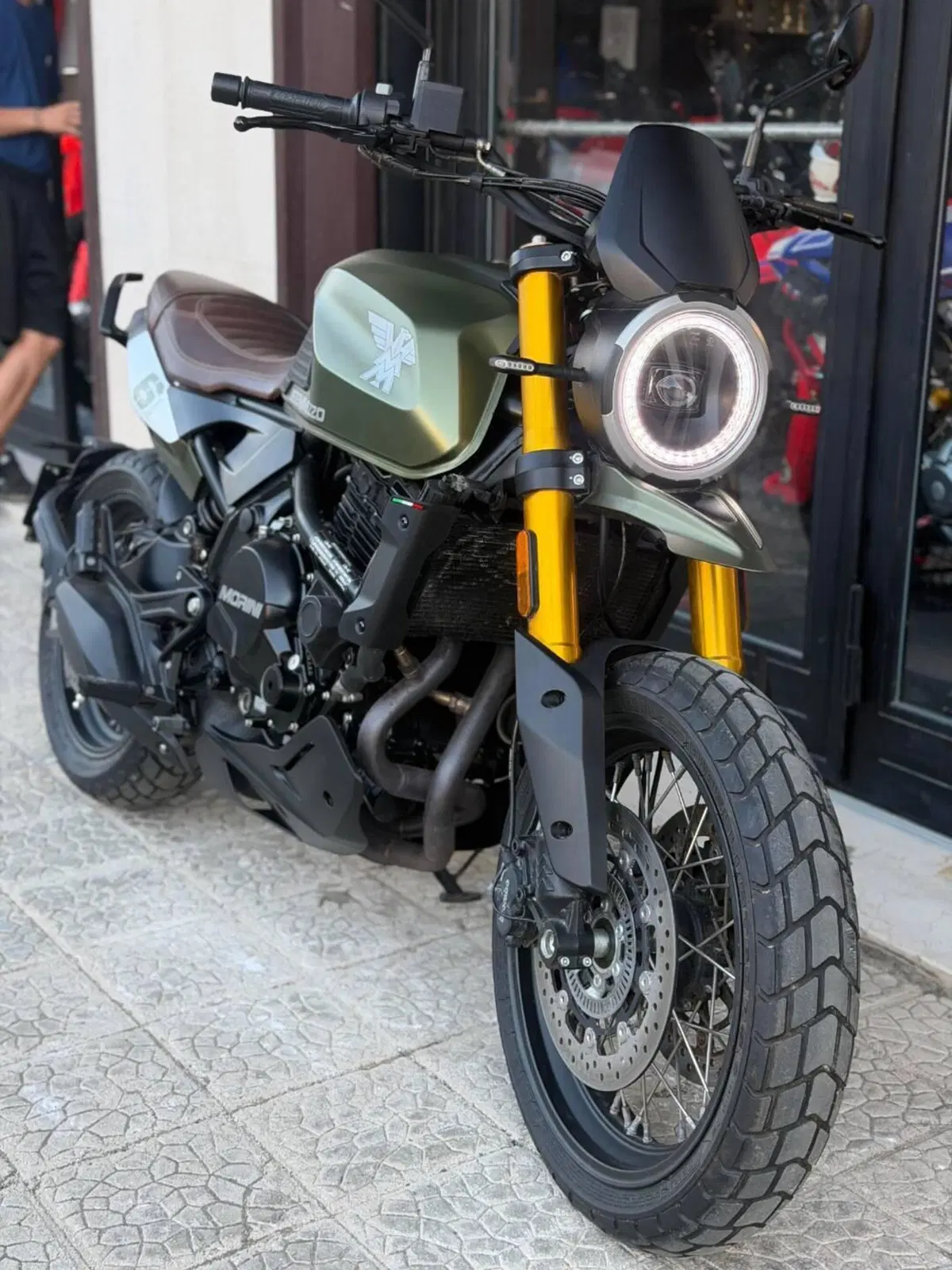 Moto Morini SEIEMMEZZO STR (2022 - 26) (2)