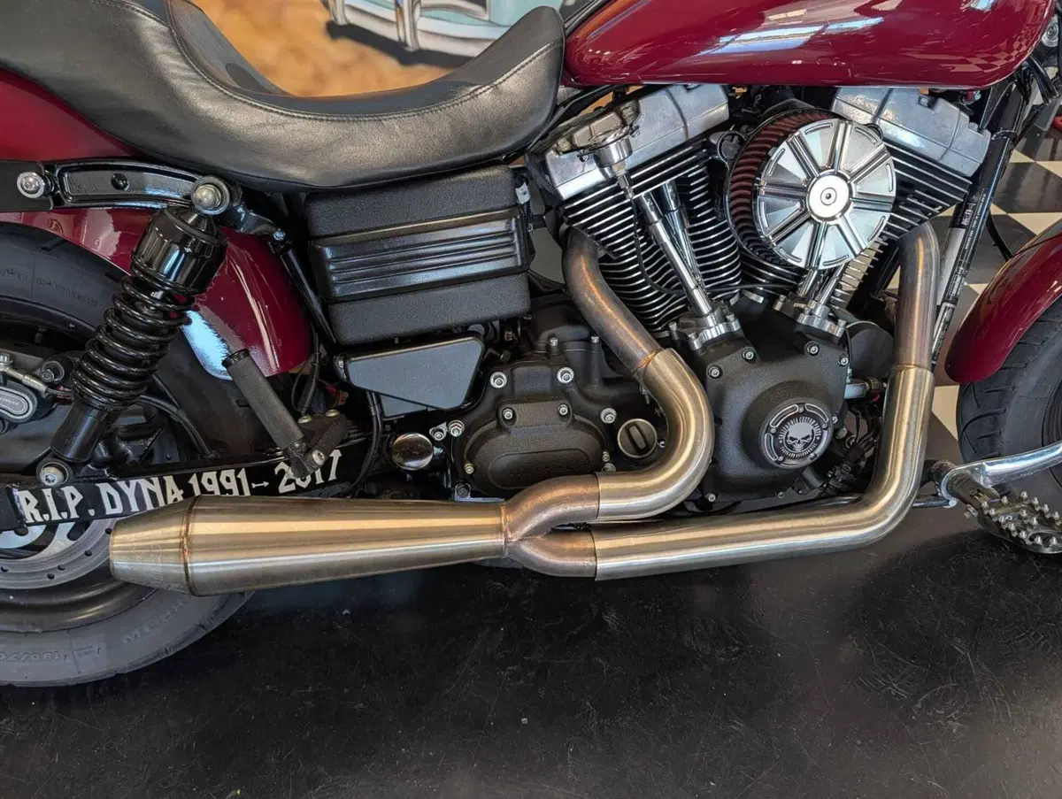 Harley-Davidson 1690 Fat Bob (2014 - 16) - FXDF (8)