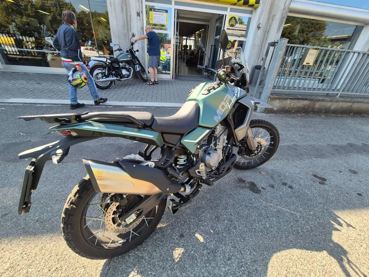 Moto Morini Alltrhike 450 (2025 - 26) (3)