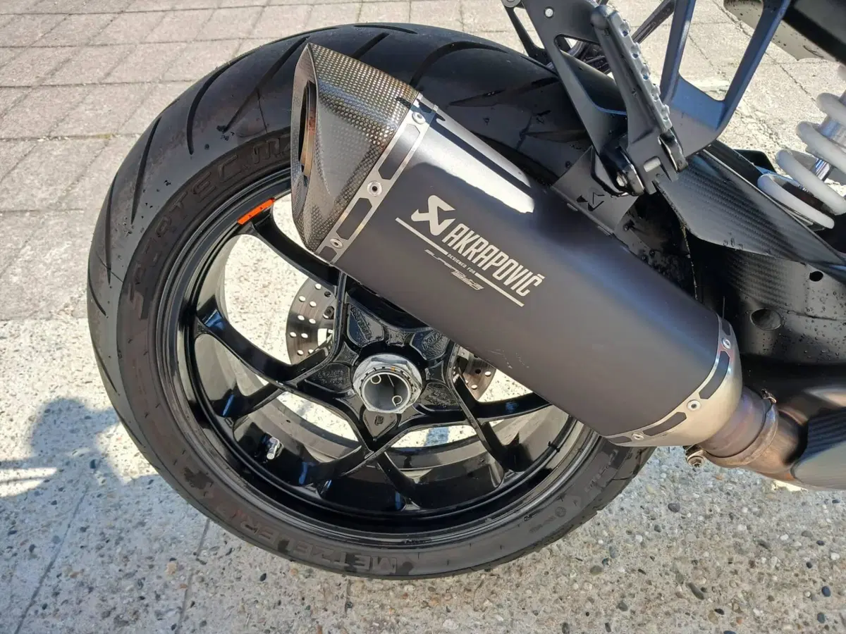 KTM 1290 Super Duke R ABS (2014 - 16) (16)