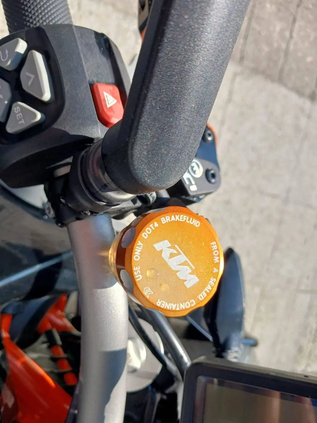 KTM 1290 Super Duke R ABS (2014 - 16) (11)