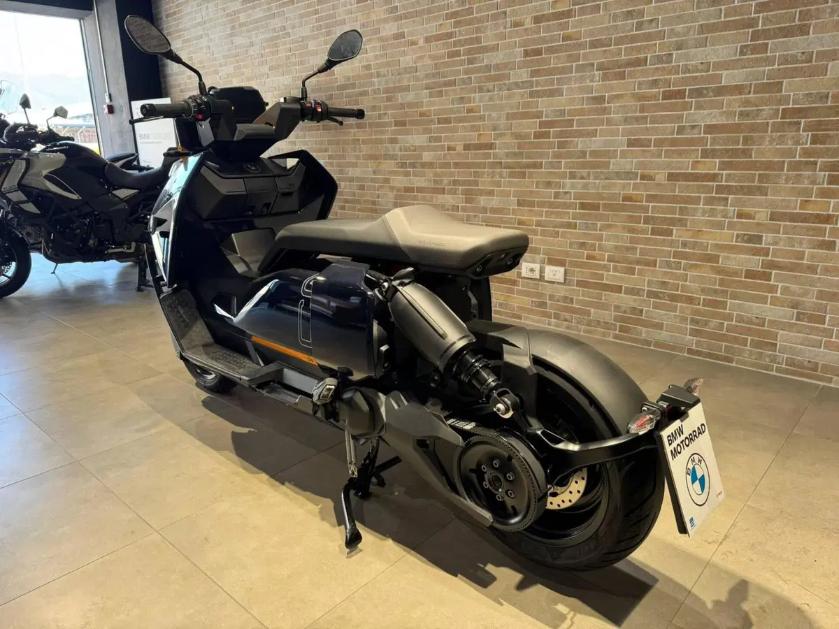 Bmw CE 04 (2021 - 25) (8)