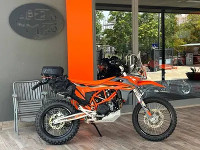 KTM 690 Enduro R (2022 - 25) usata