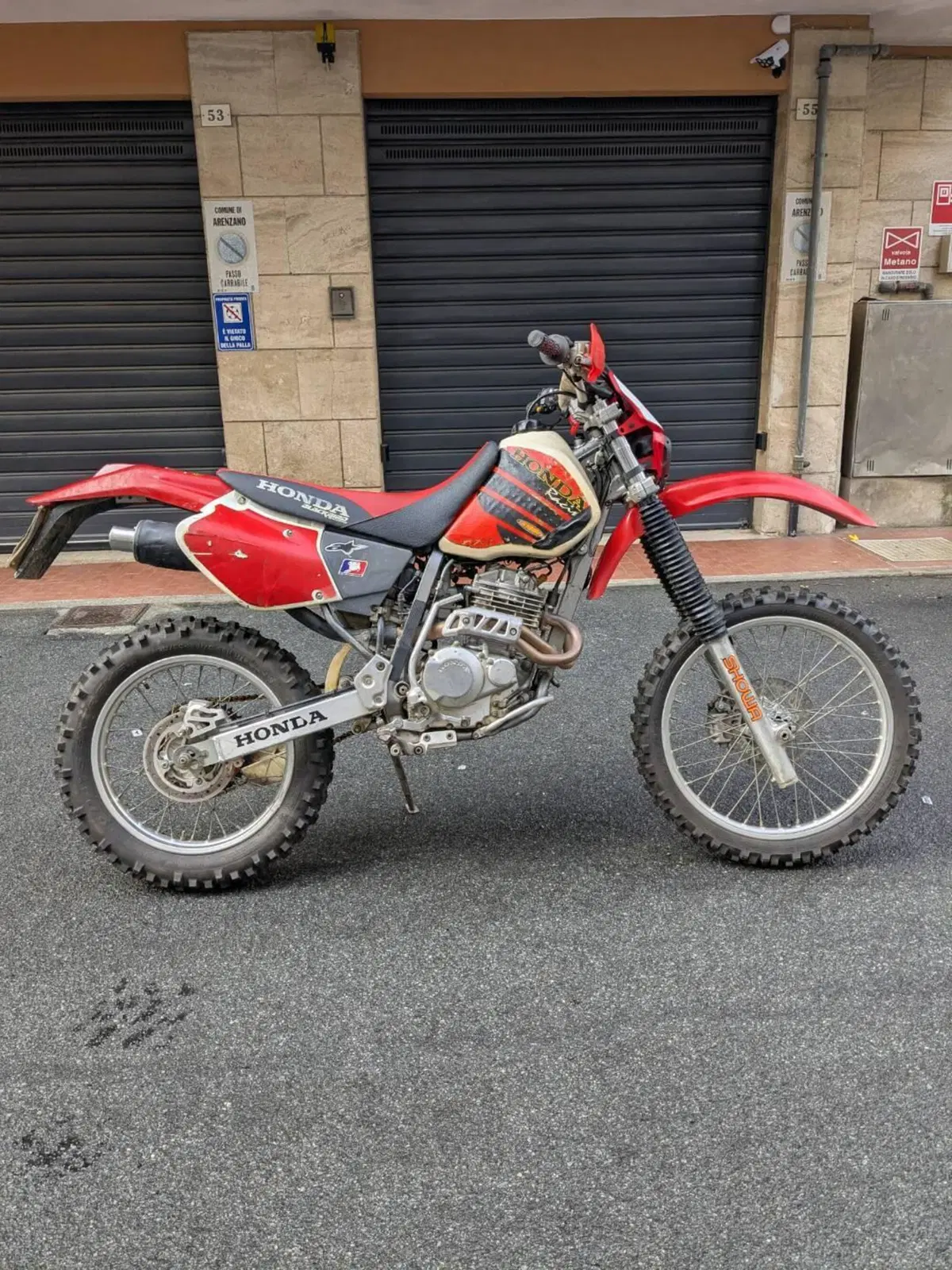 Honda XR250R (2)