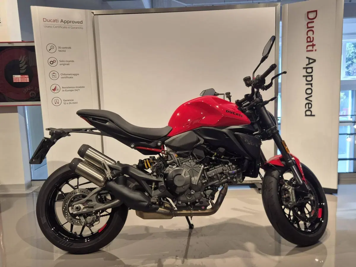 Ducati Monster 890 (2026) (2)