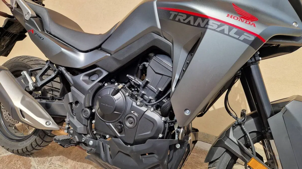Honda Transalp XL750 (2023 - 24) (3)