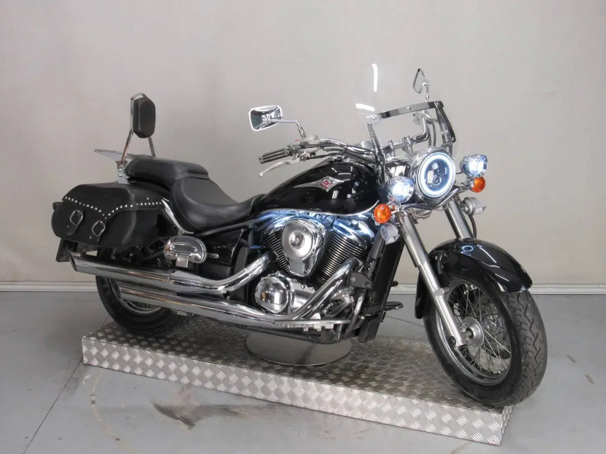 Kawasaki Vulcan VN 900 Classic (2006 - 10) (3)