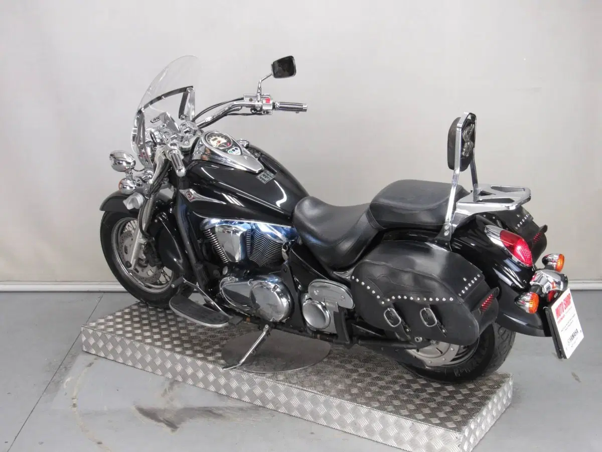 Kawasaki Vulcan VN 900 Classic (2006 - 10) (6)