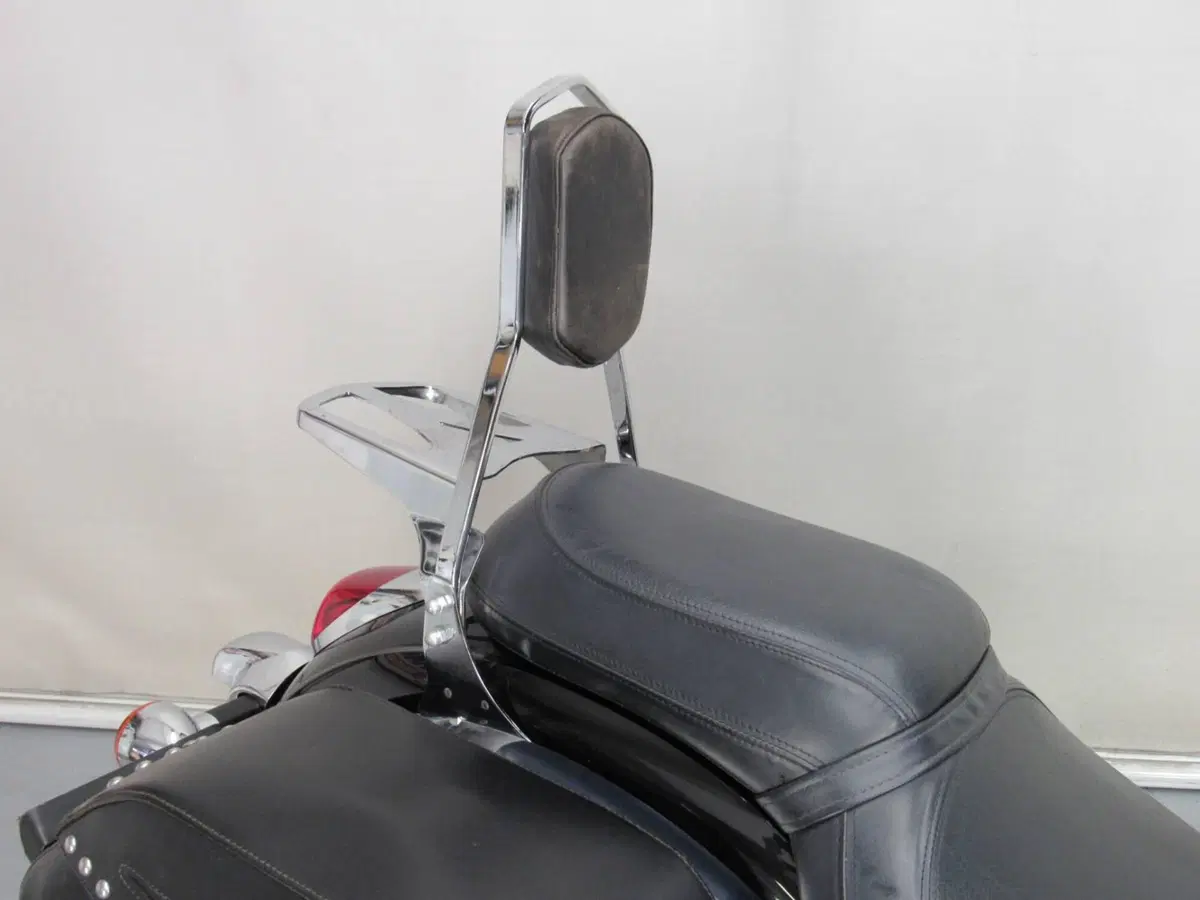 Kawasaki Vulcan VN 900 Classic (2006 - 10) (12)