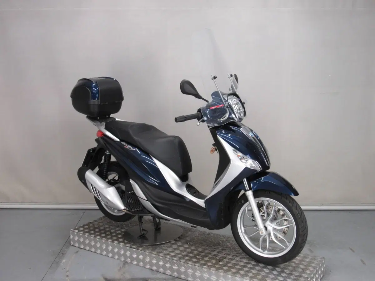 Piaggio Medley 150 ABS (2016 - 19) (3)
