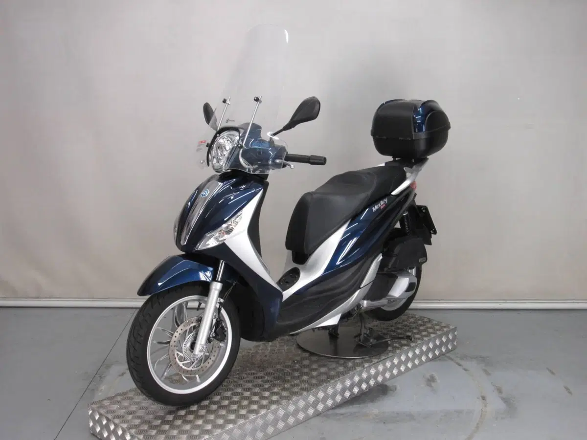 Piaggio Medley 150 ABS (2016 - 19) (4)