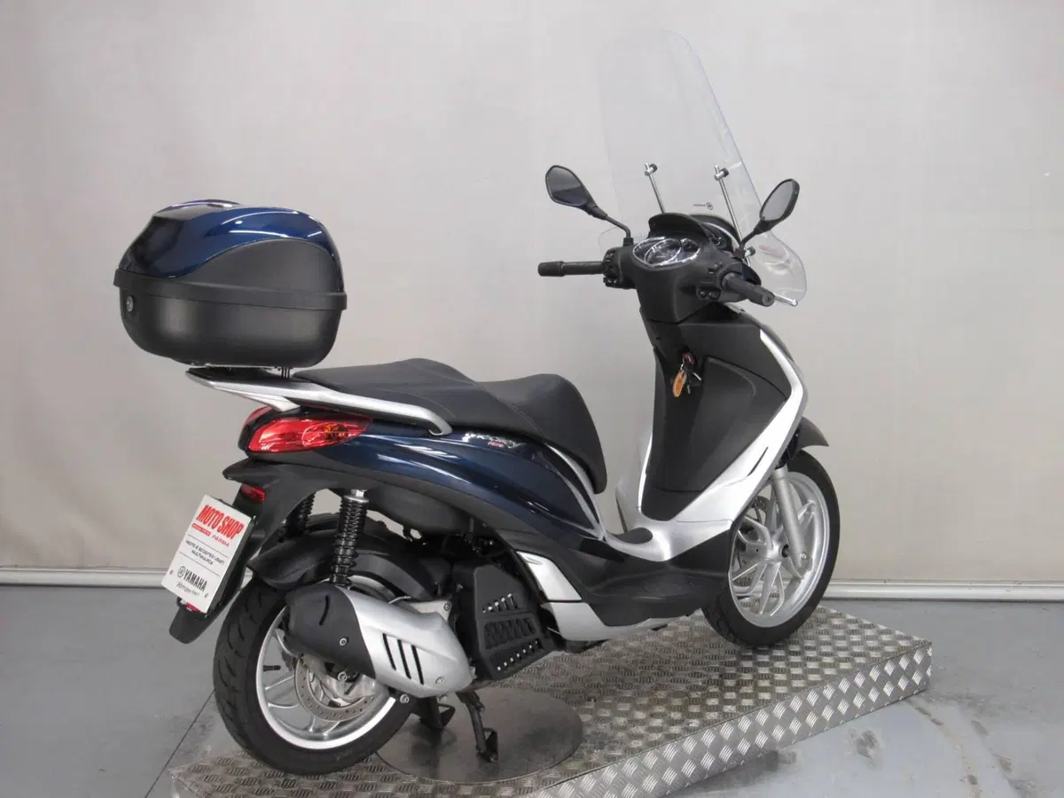Piaggio Medley 150 ABS (2016 - 19) (7)
