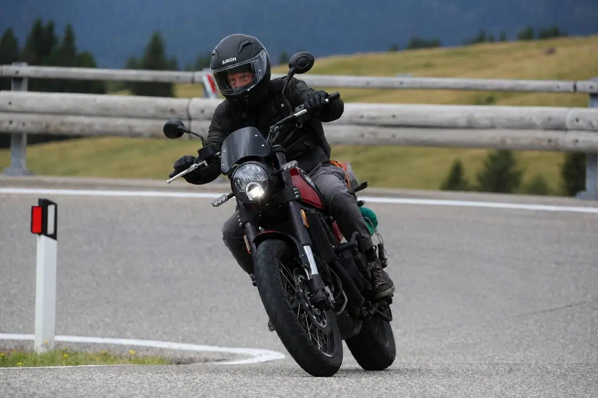 Benelli Leoncino 500 Trail ABS (2017 - 20) (2)