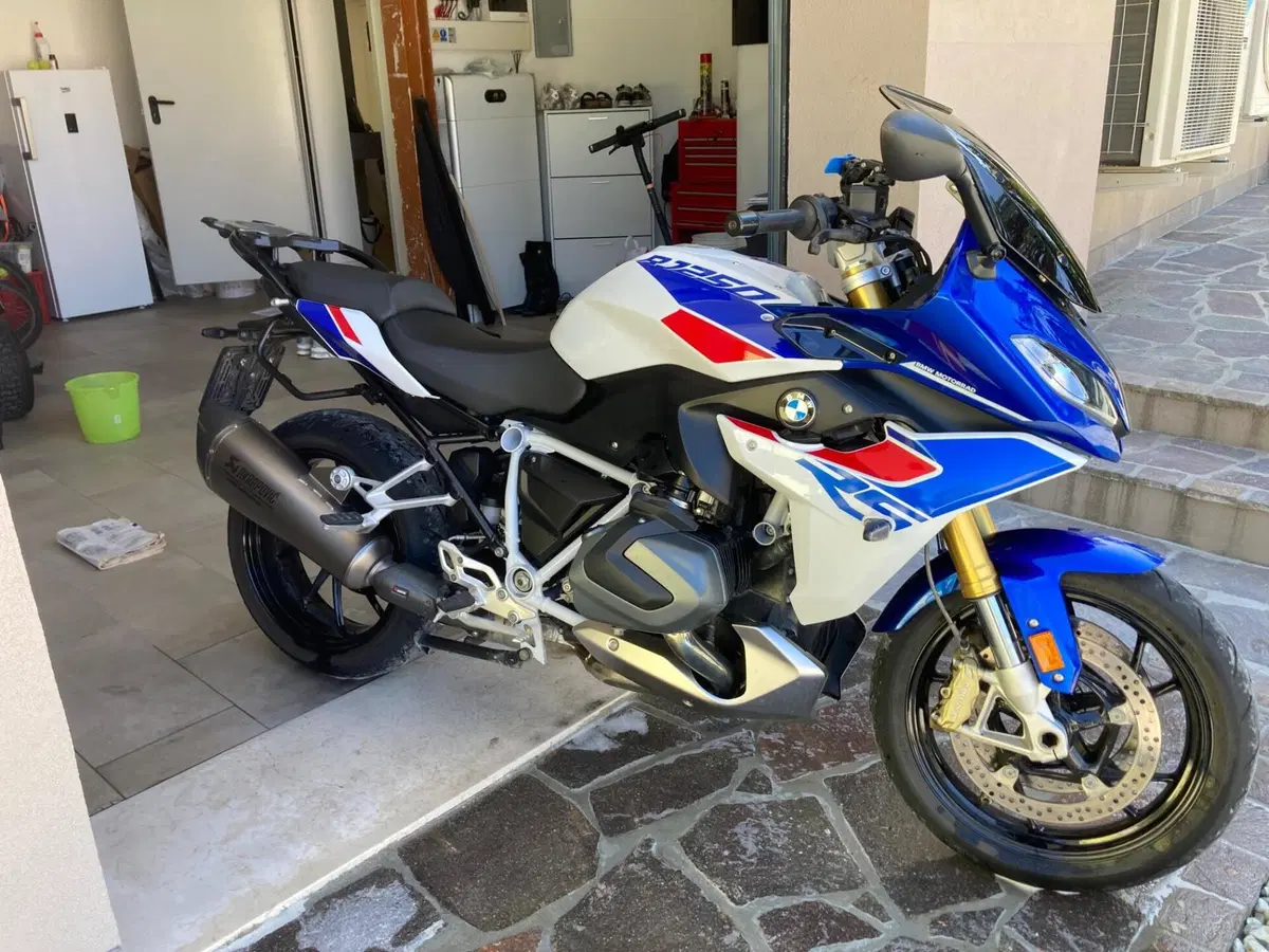Bmw R 1250 RS (2021 - 25) (2)