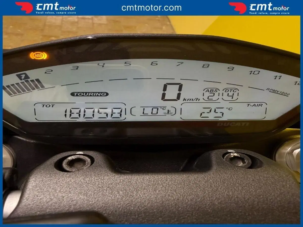 Ducati Monster 821 ABS (2014 - 17) (5)