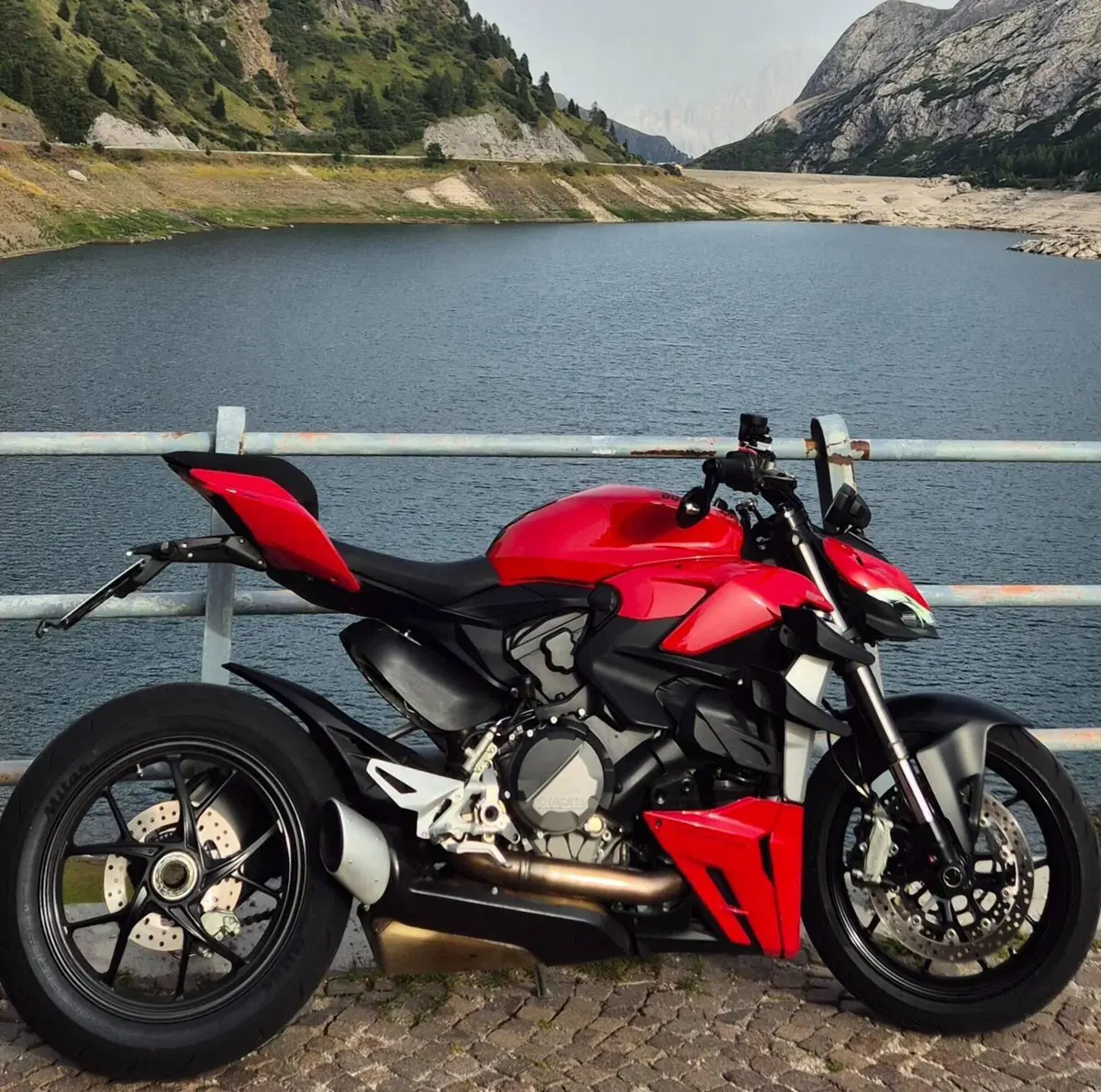 Ducati Streetfighter V2 (2022 - 24) (3)