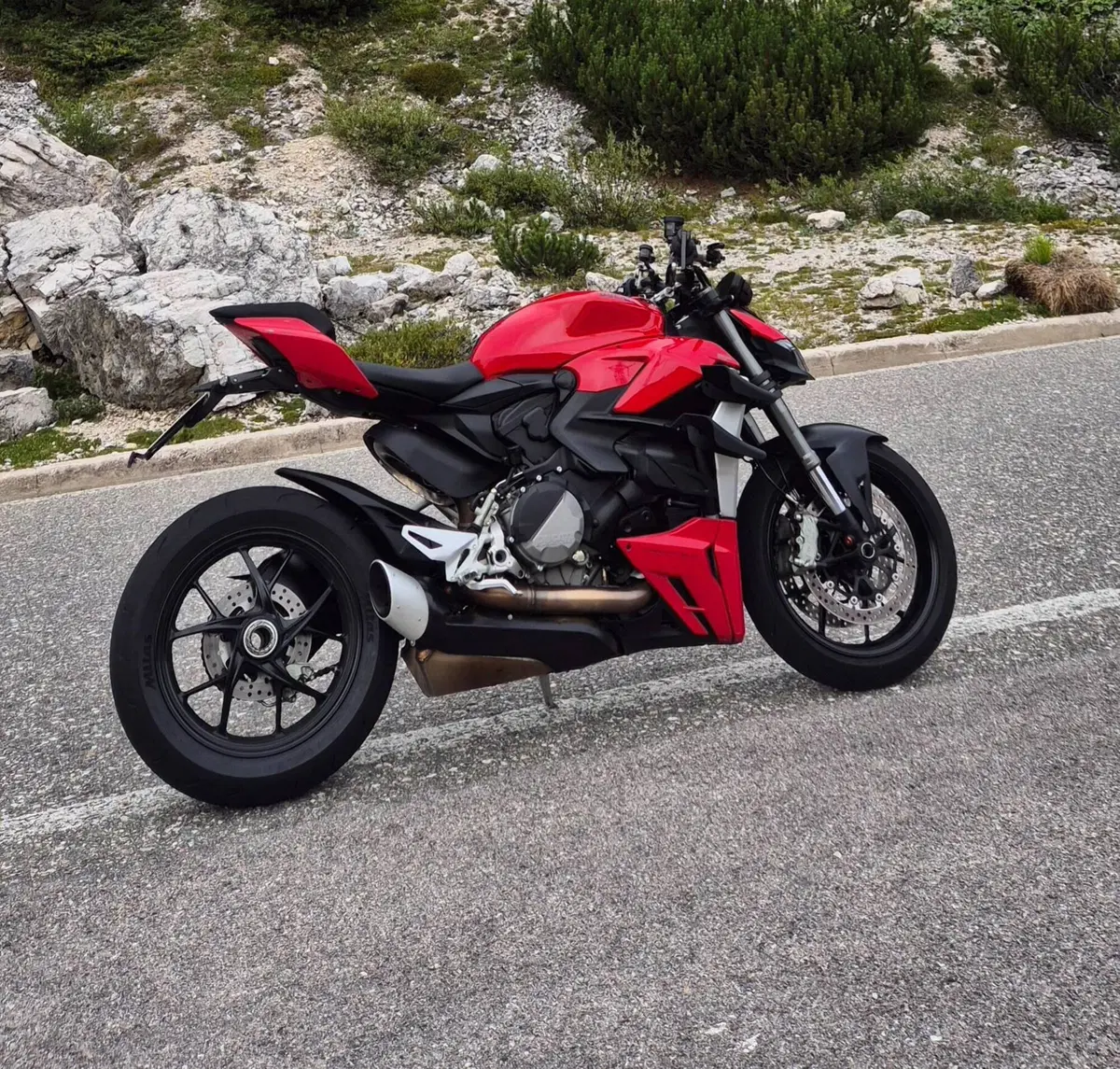 Ducati Streetfighter V2 (2022 - 24) (4)