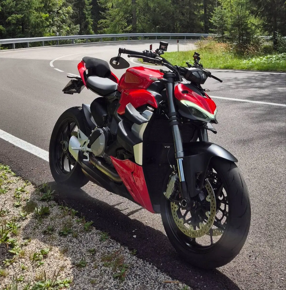 Ducati Streetfighter V2 (2022 - 24) (6)