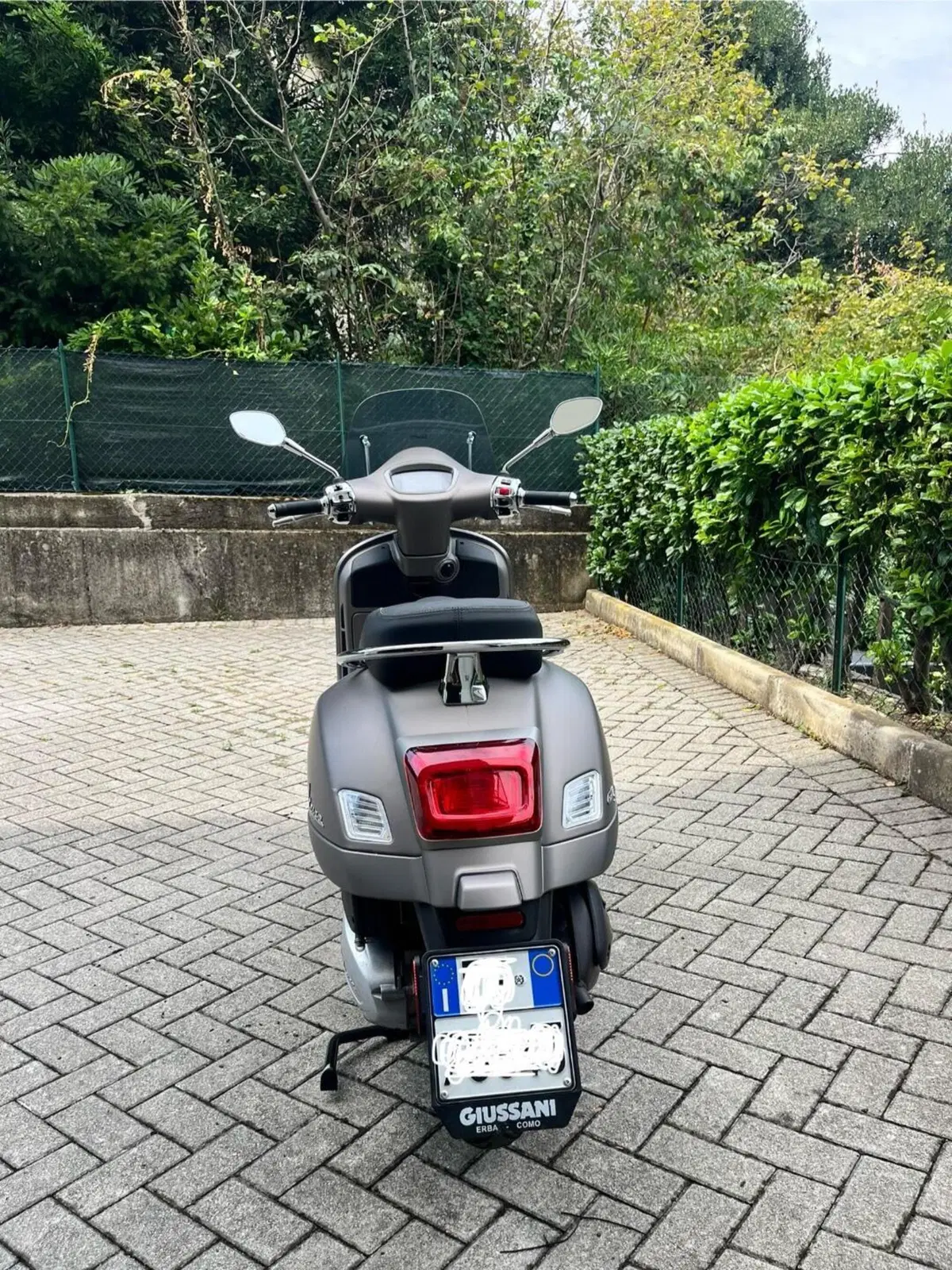 Vespa GTS 300 Super Tech (2023 - 24) (3)