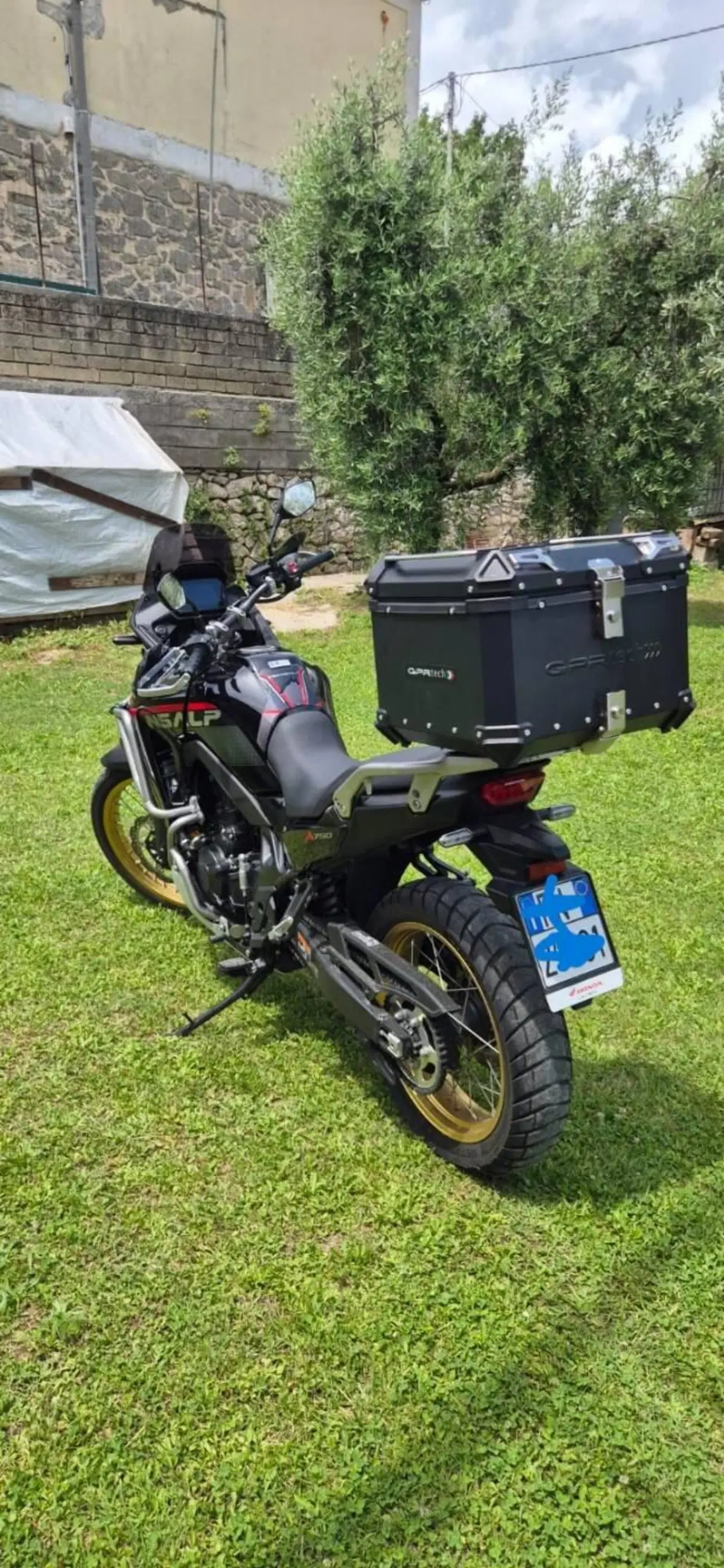 Honda Transalp XL750 (2025) (2)