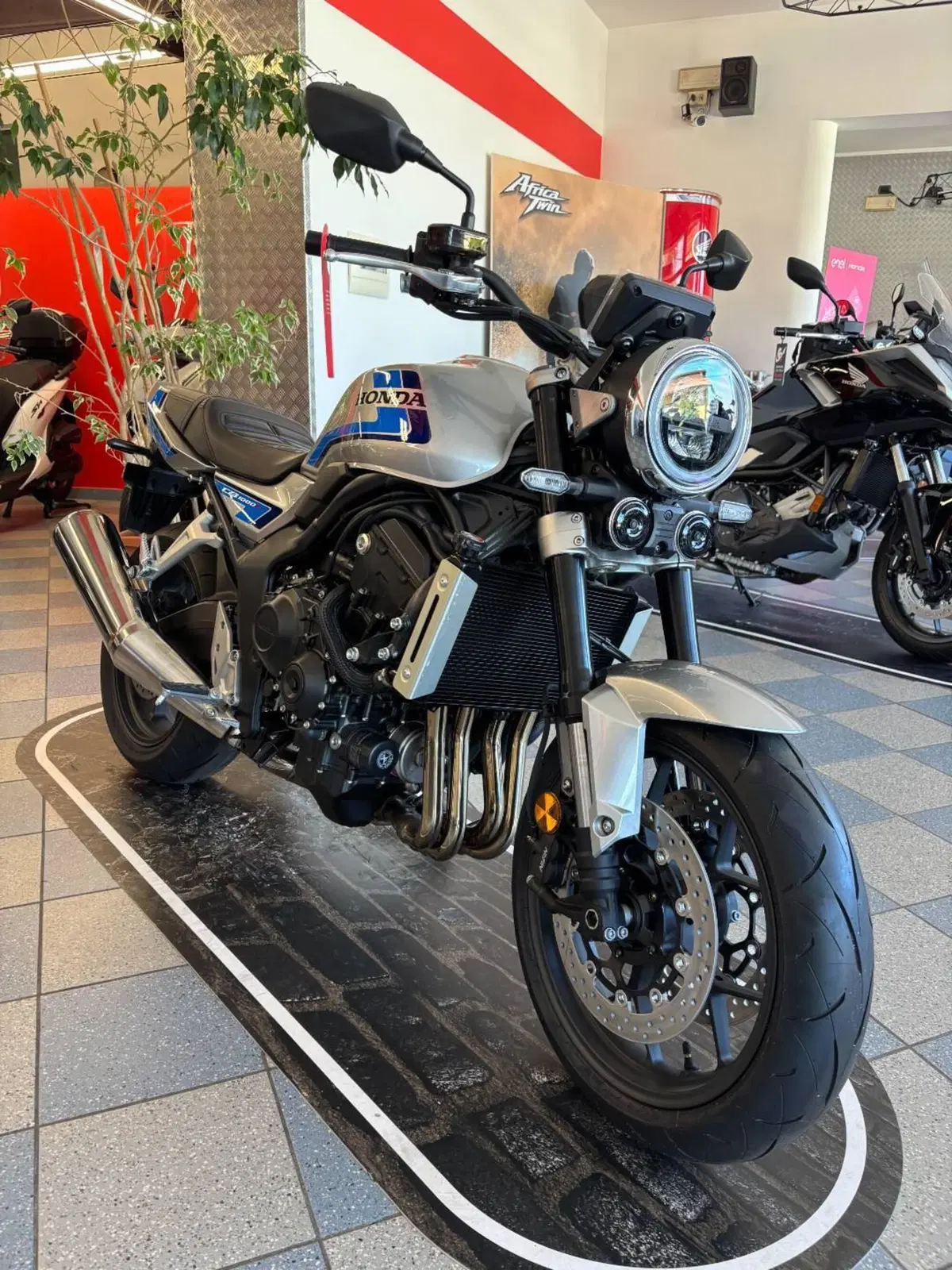 Honda CB 1000 F (2026)