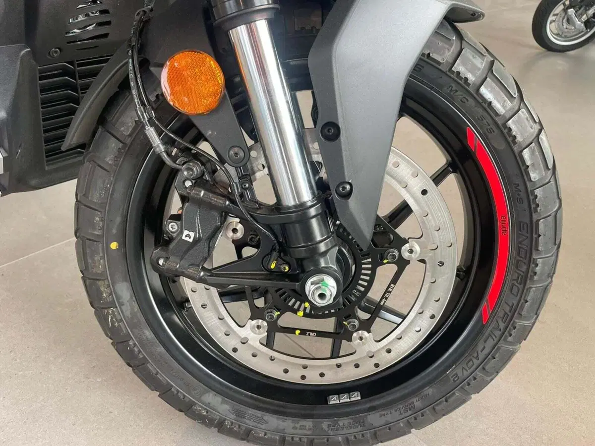 Aprilia SR GT 400 (2026) (4)