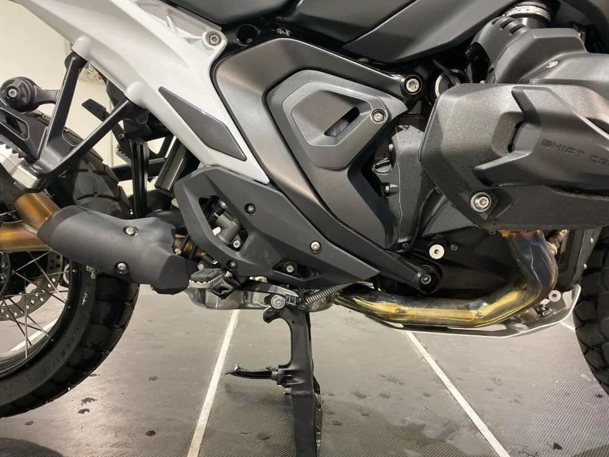 Bmw R 1300 GS Trophy (2023 - 26) (12)