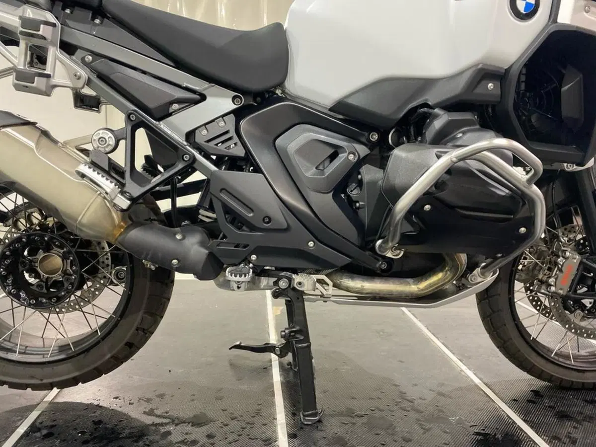 Bmw R 1300 GS Adventure ASA (2025 - 26) (12)