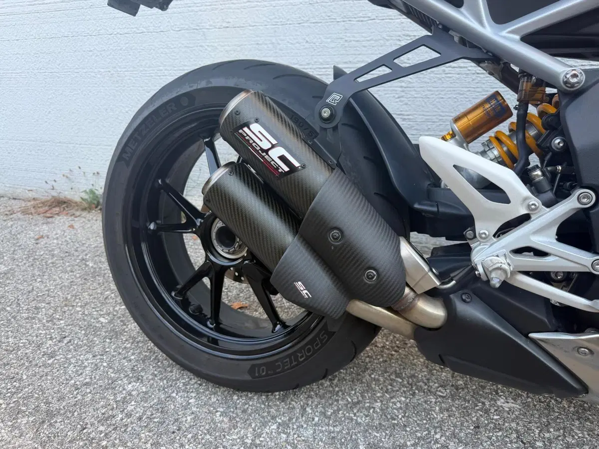 Triumph Speed Triple 1200 RS (2021 - 24) (10)