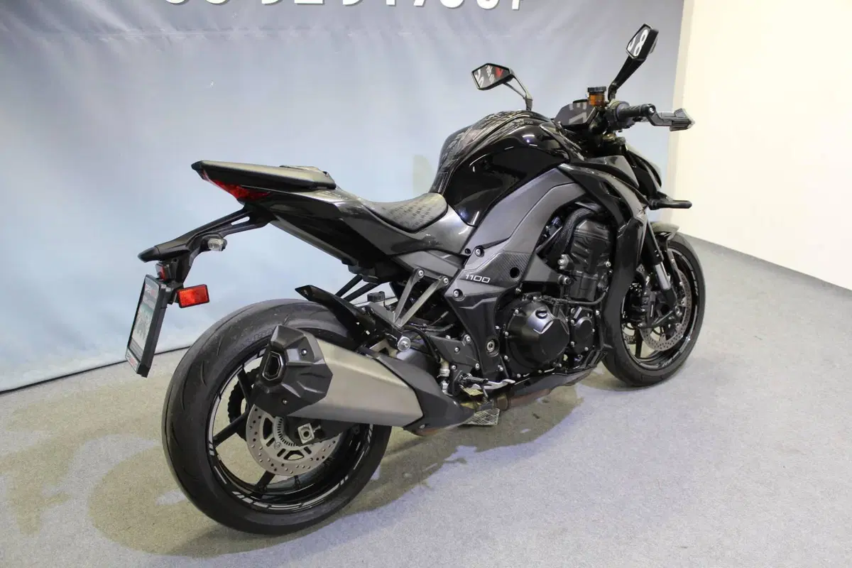 Kawasaki Z 1100 (2026) (4)