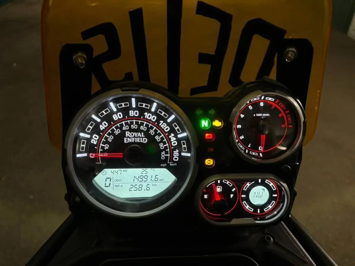 Royal Enfield Himalayan 411 (2017 - 20) (5)
