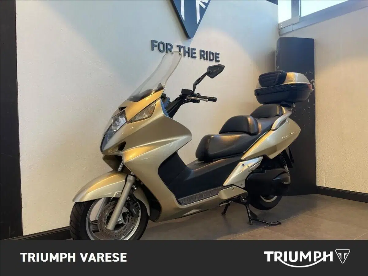 Honda Silver Wing 600 (2001 - 05) (2)