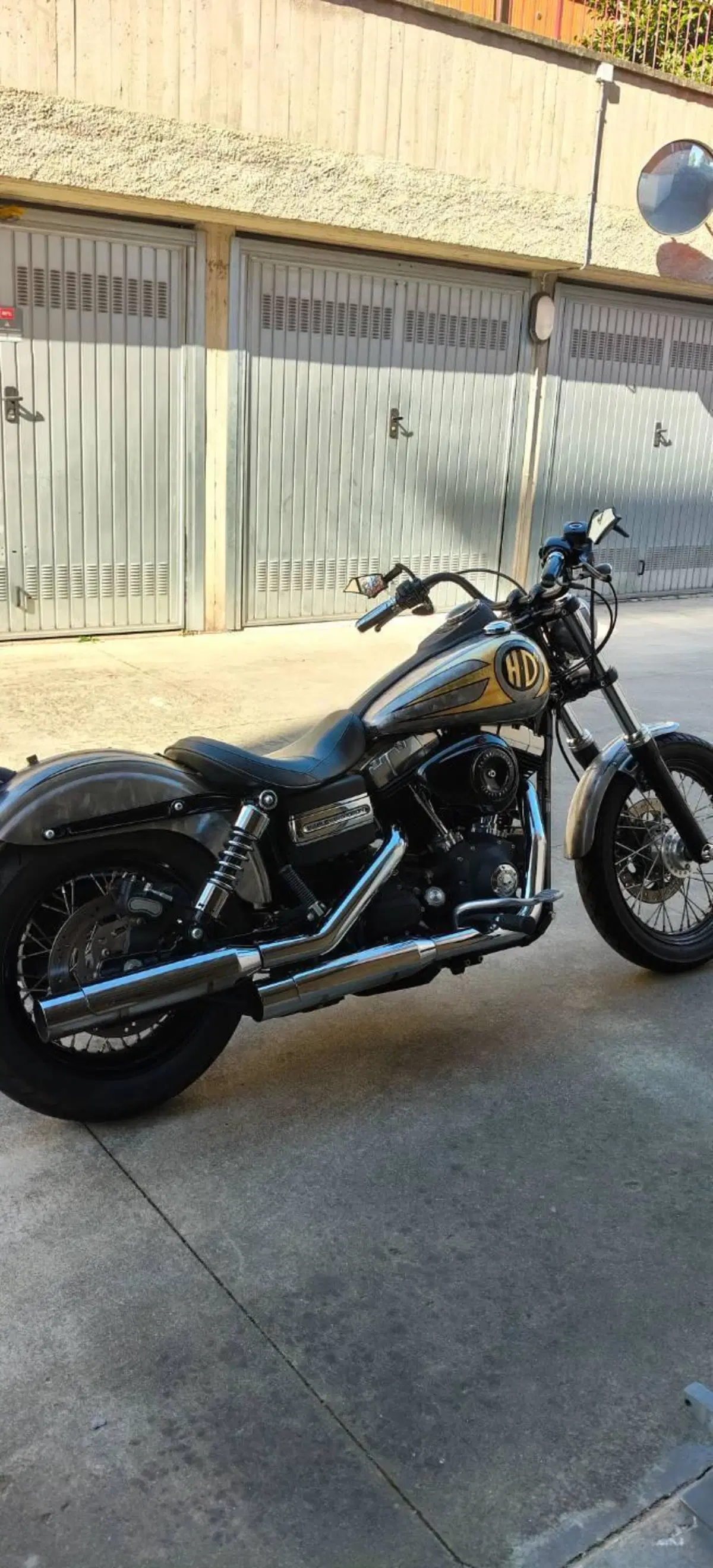 Harley-Davidson 1584 Street Bob (2008 - 15) - FXDB (7)
