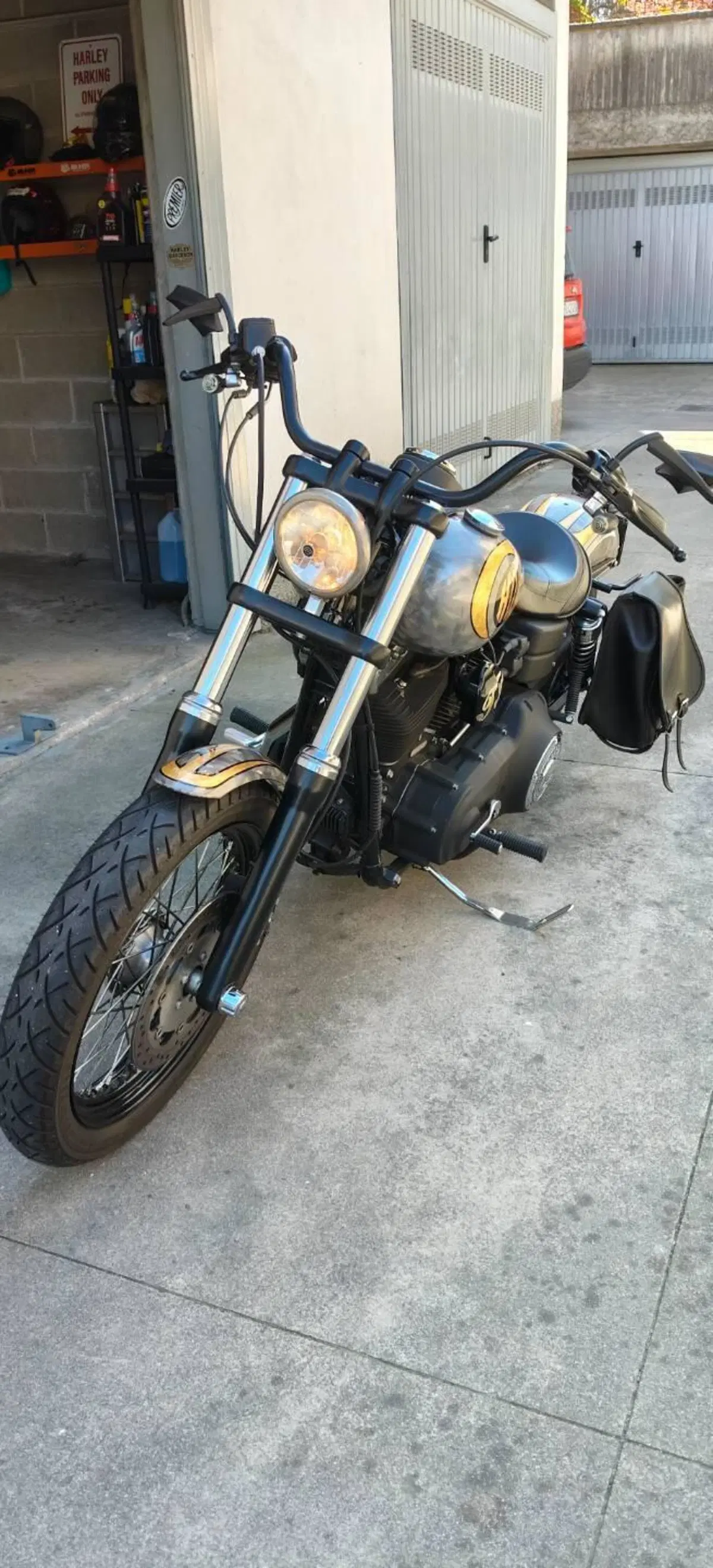 Harley-Davidson 1584 Street Bob (2008 - 15) - FXDB (8)