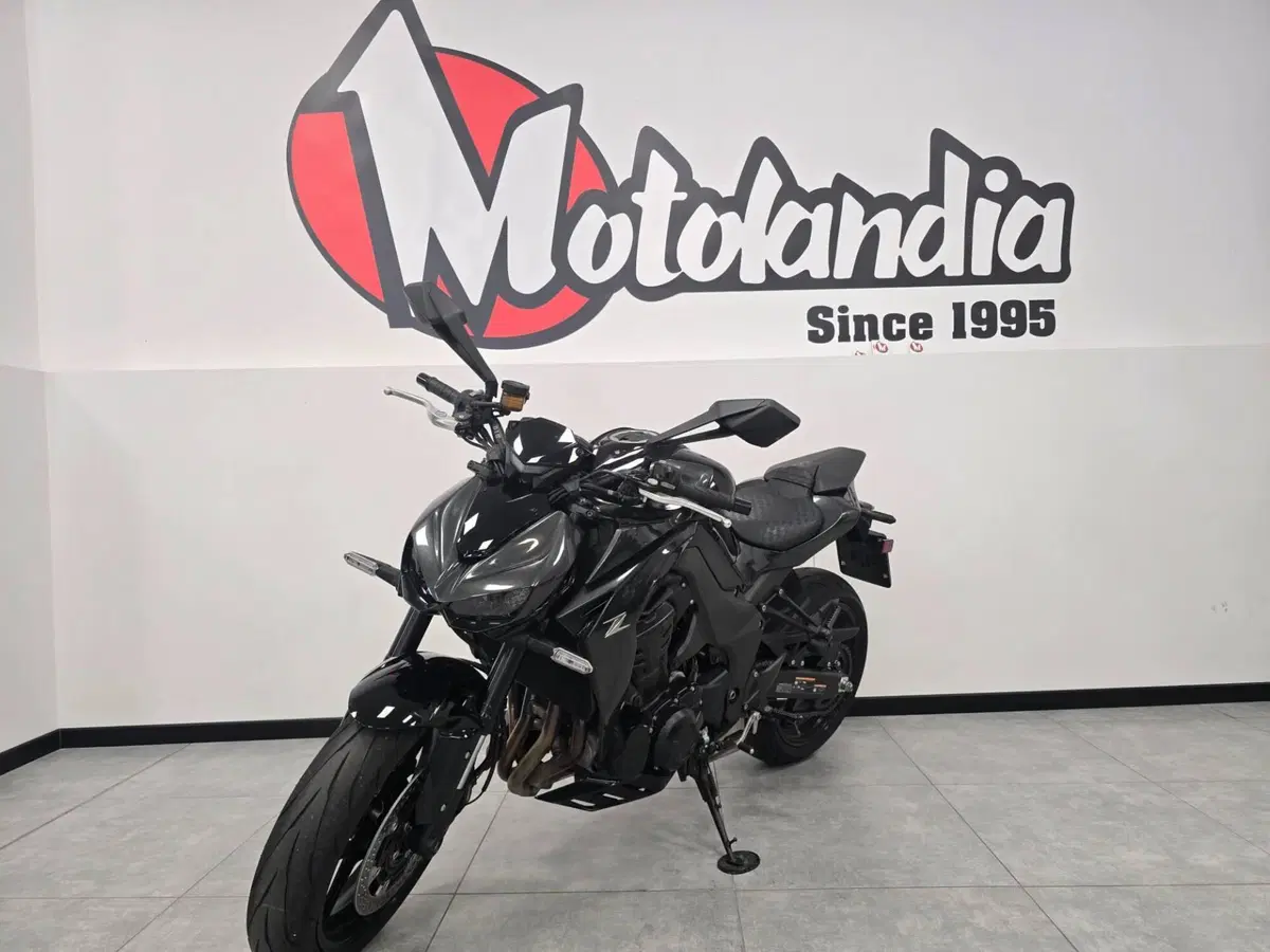 Kawasaki Z 1100 (2026) (3)