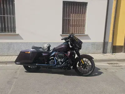 Harley-Davidson 117 Street Glide (2018 - 20) - FLHXSE usata