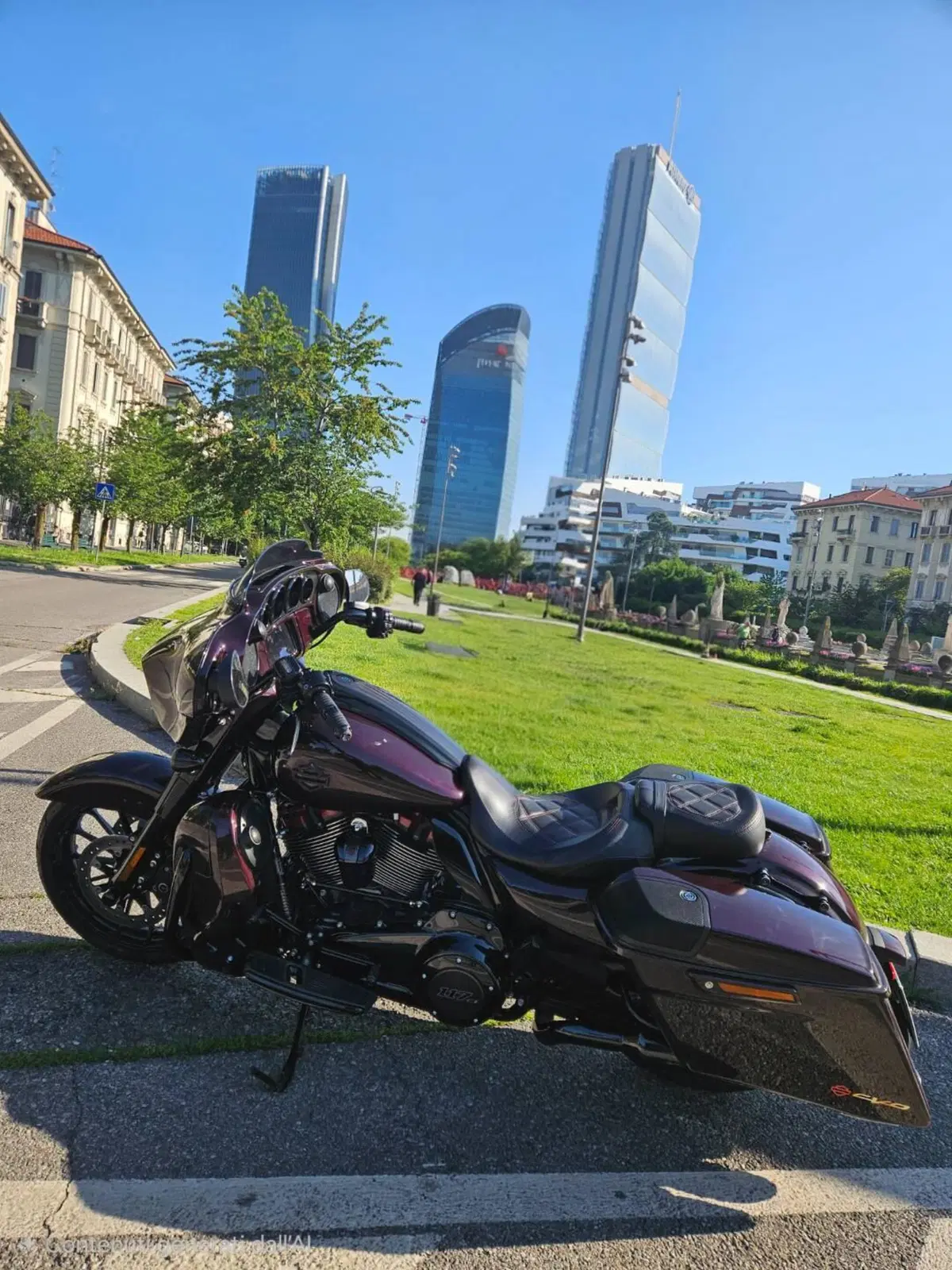 Harley-Davidson 117 Street Glide (2018 - 20) - FLHXSE (2)