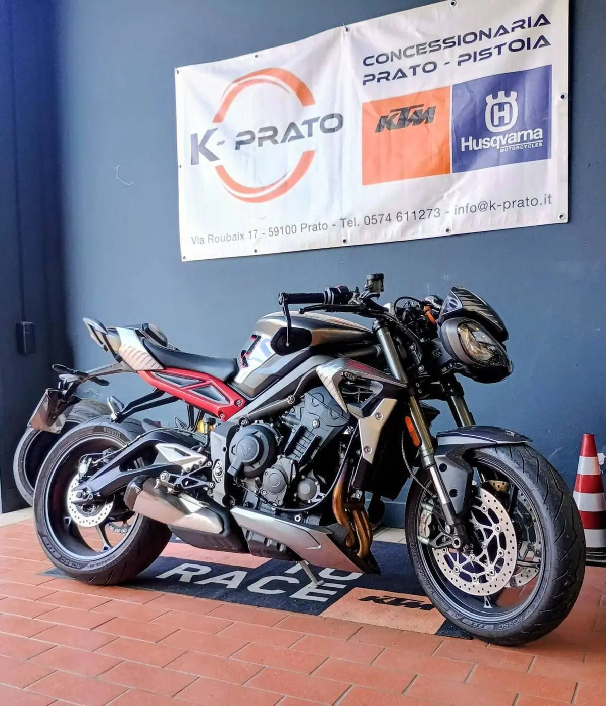 Triumph Street Triple RS (2020 - 22) (2)