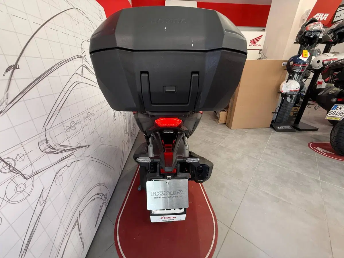 Honda ADV 350 (2022 - 24) (6)