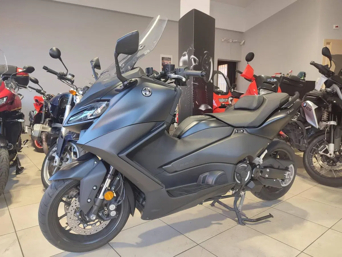 Yamaha T-Max 560 (2022 - 24) (7)
