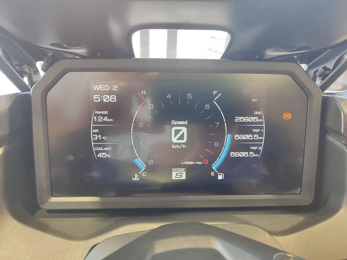 Yamaha T-Max 560 (2022 - 24) (4)