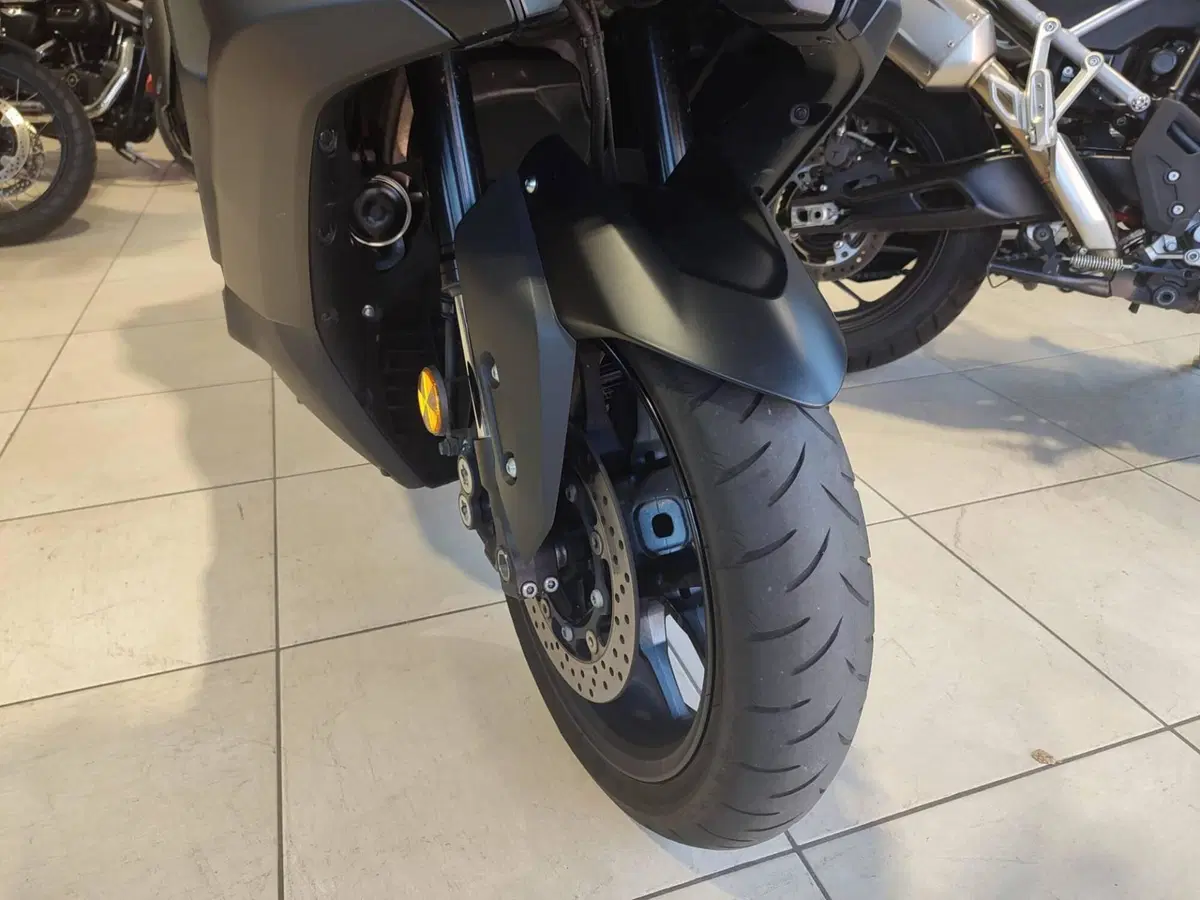 Yamaha T-Max 560 (2022 - 24) (14)