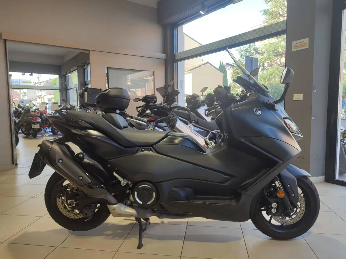 Yamaha T-Max 560 (2022 - 24)