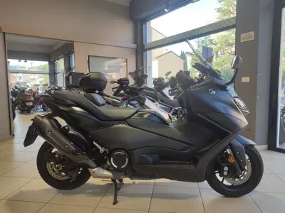 Yamaha T-Max 560 (2022 - 24) usata