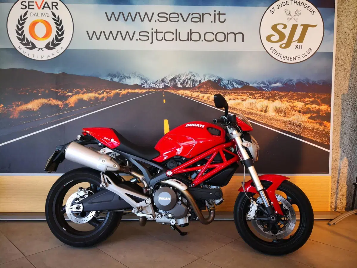 Ducati Monster 696 (2008 - 13) (2)
